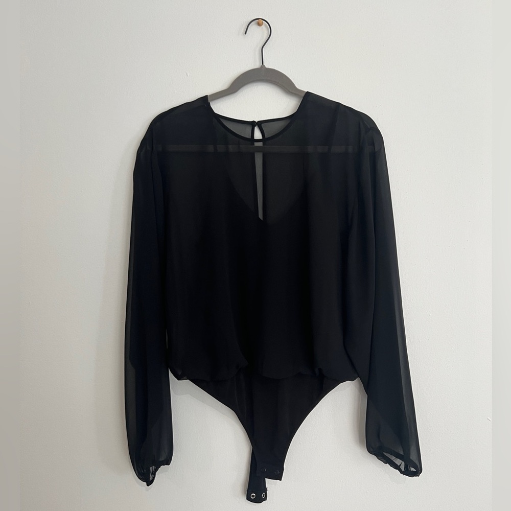 Express sheer chiffon bodysuit - size M